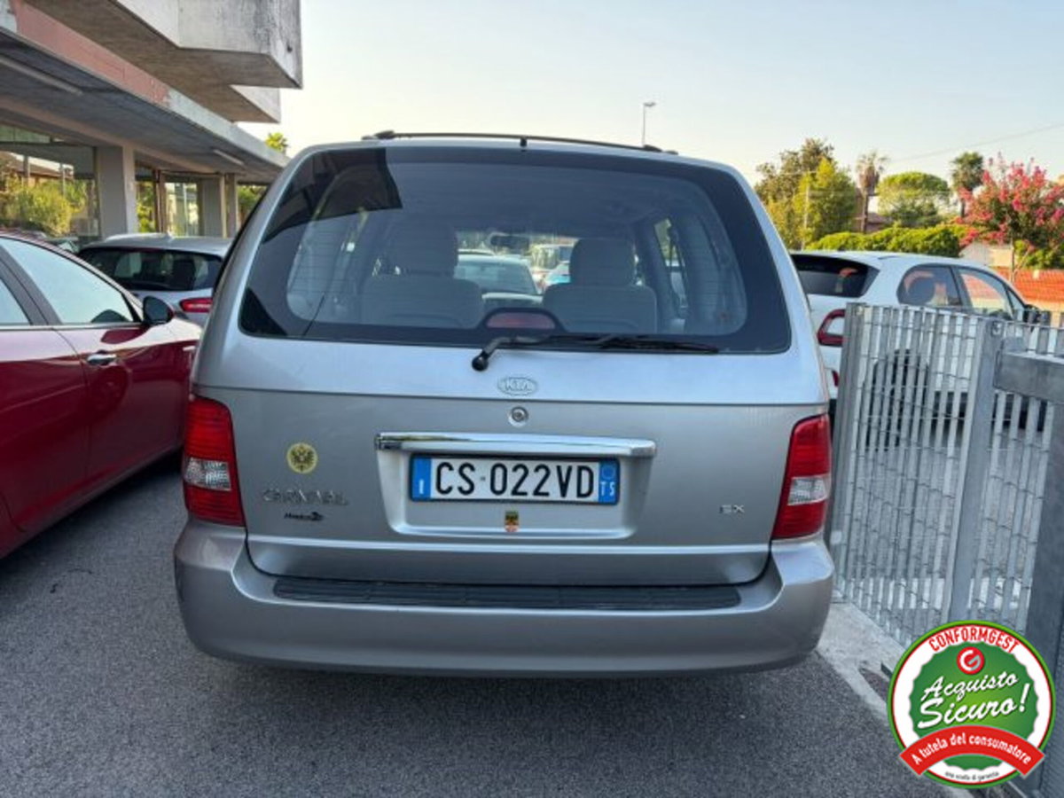Kia Carnival 2.9 16V CRDi cat Family (6)