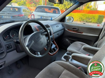 Kia Carnival 2.9 16V CRDi cat Family (9)