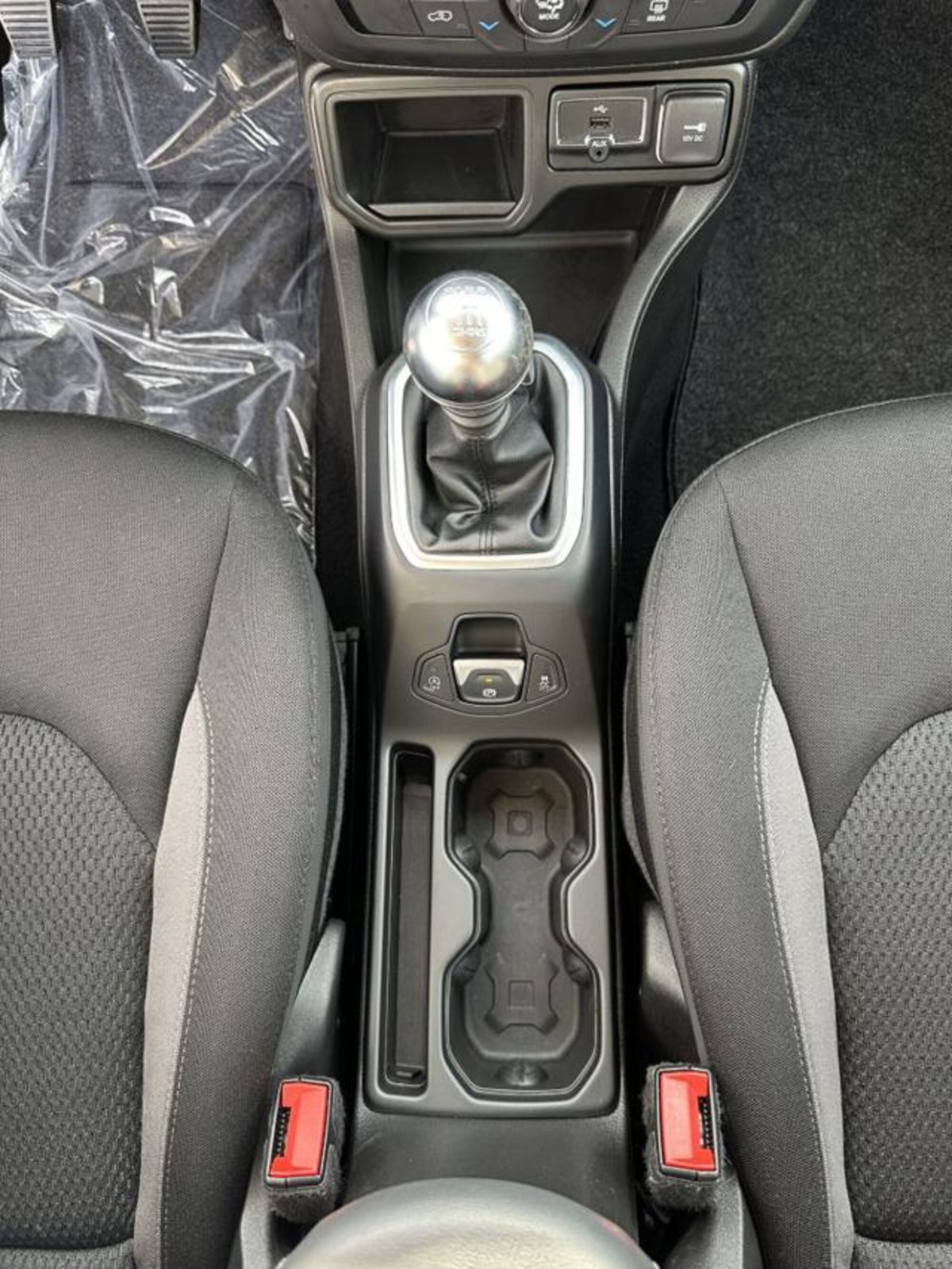 Jeep Renegade 1.6 Mjt 130 CV Limited (11)