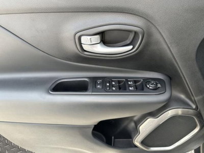 Jeep Renegade 1.6 Mjt 130 CV Limited (9)