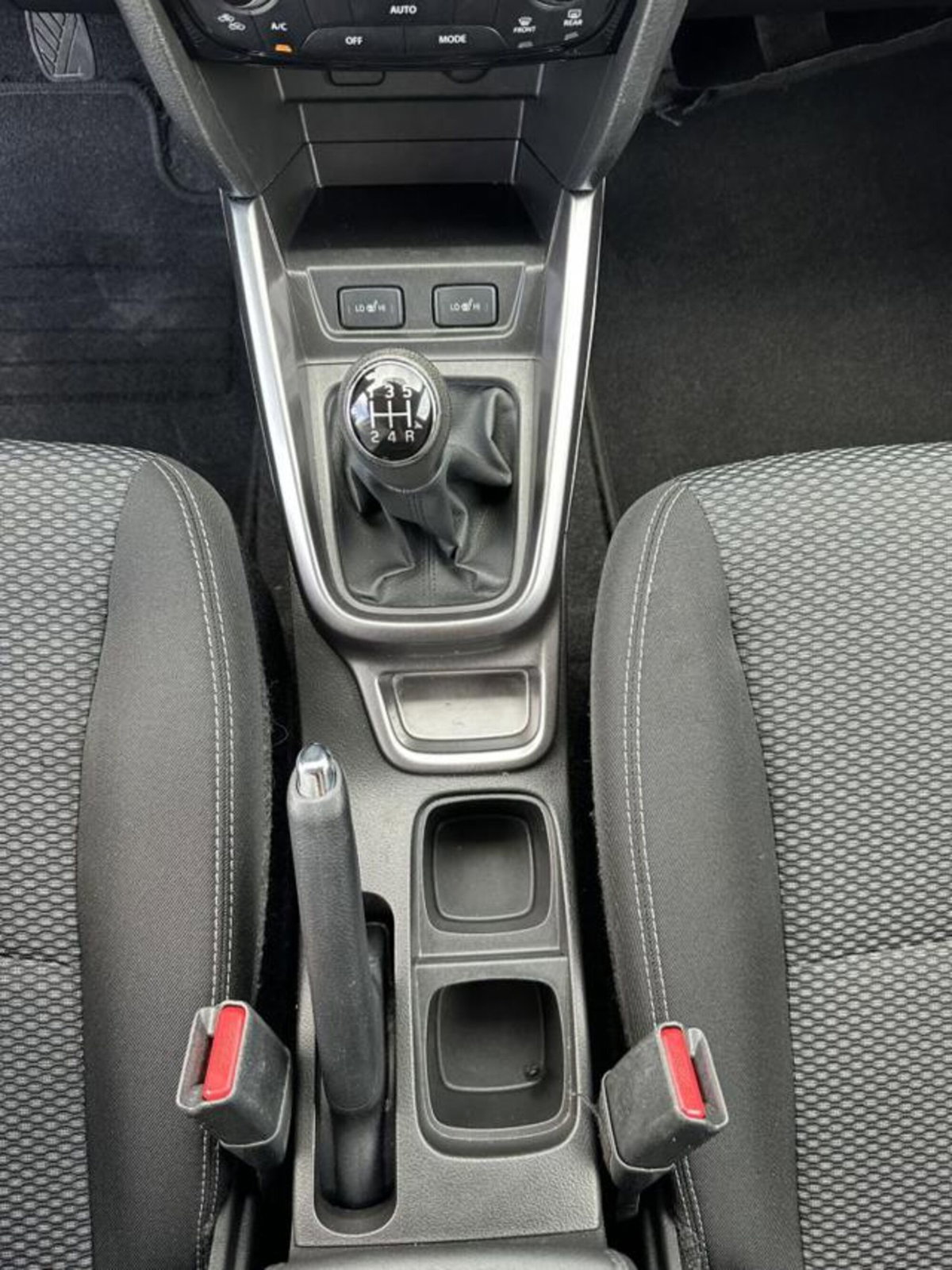 Suzuki Vitara 1.0 Boosterjet Cool (12)