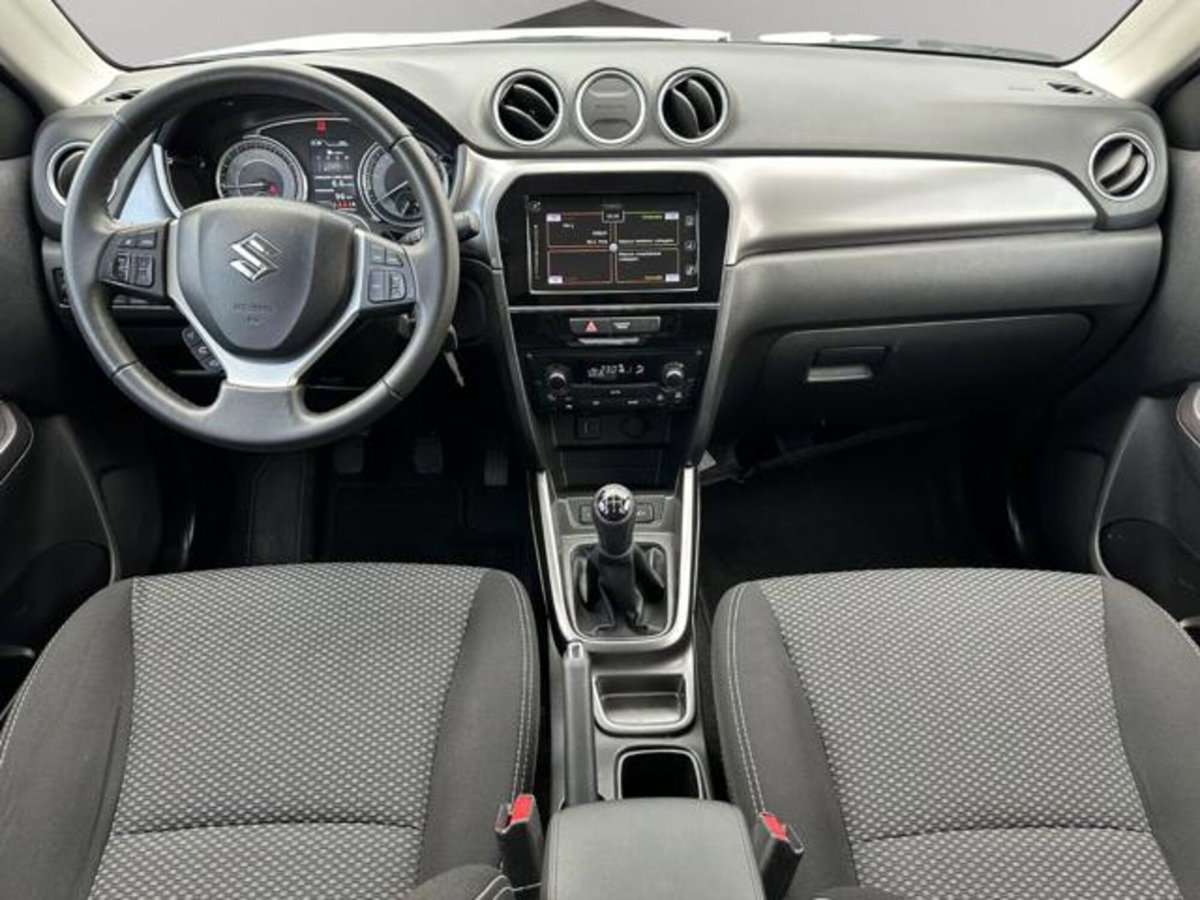 Suzuki Vitara 1.0 Boosterjet Cool (14)