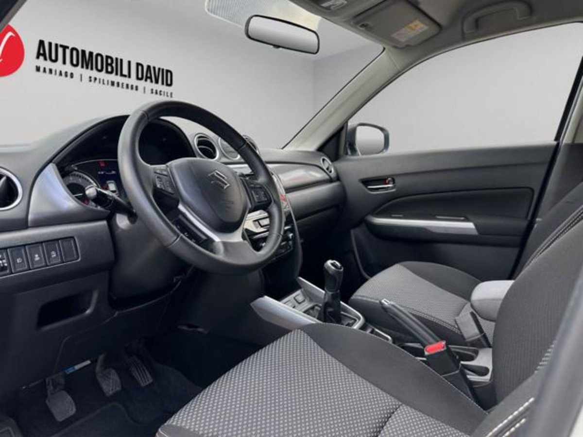 Suzuki Vitara 1.0 Boosterjet Cool (7)