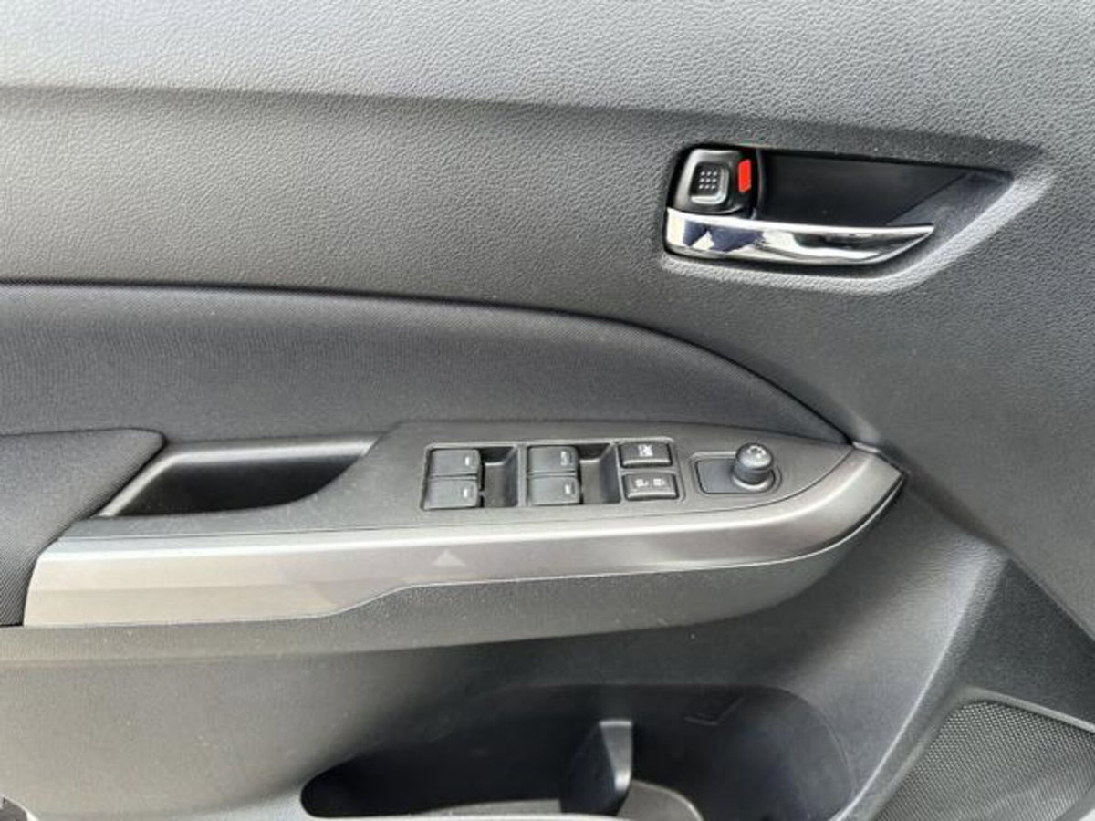 Suzuki Vitara 1.0 Boosterjet Cool (9)