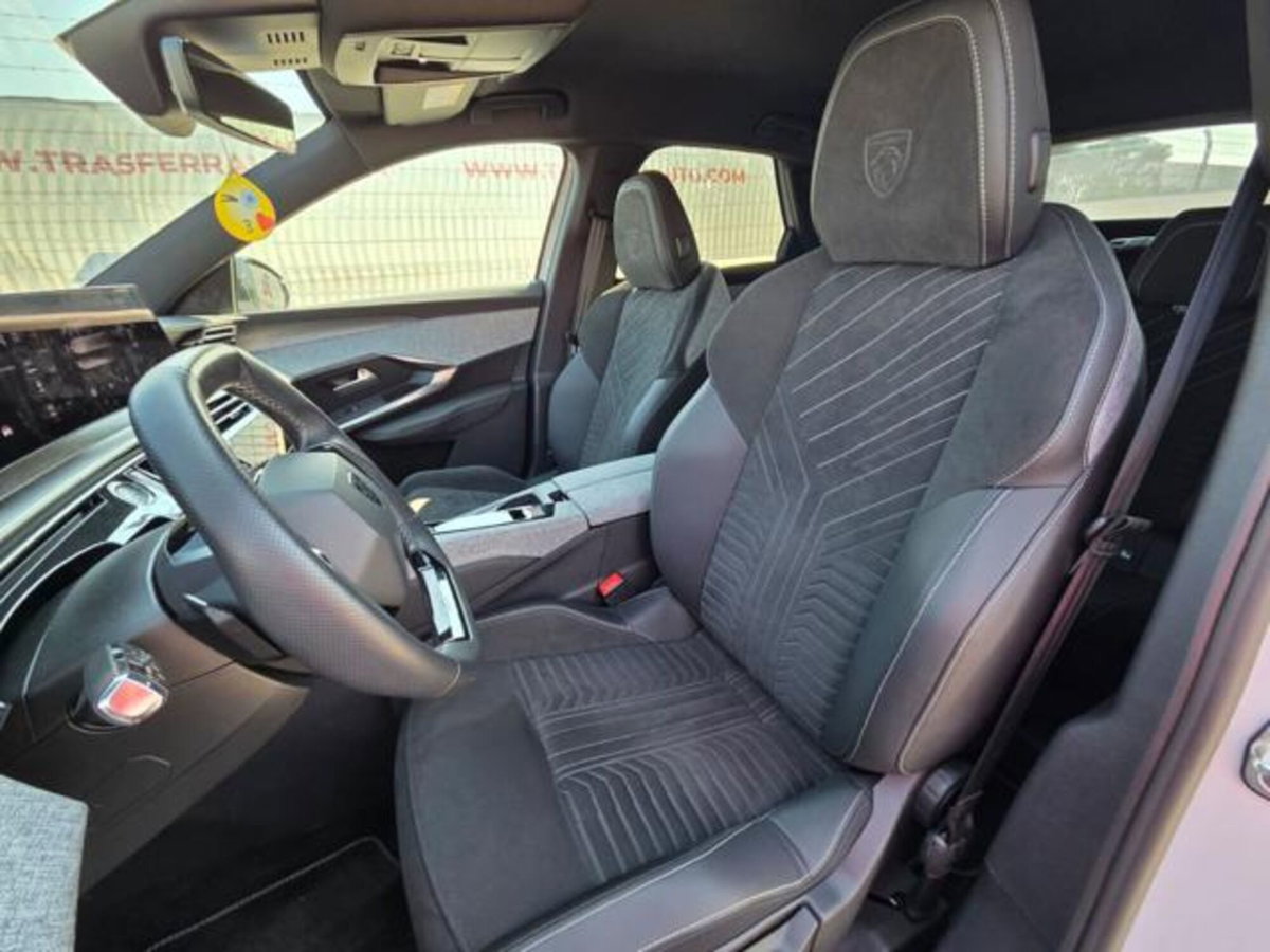 Peugeot 3008 1.2 hybrid GT 145cv e-dcs6 (12)