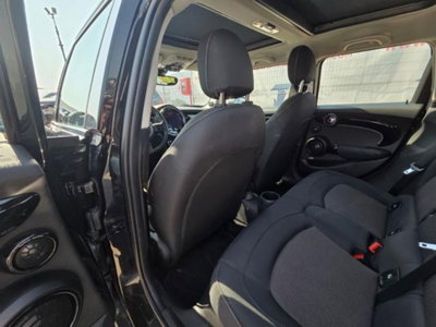 MINI Mini 1.5 Cooper Classic 5 porte (10)