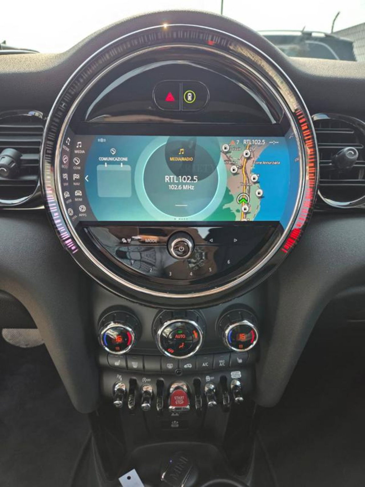 MINI Mini 1.5 Cooper Classic 5 porte (16)
