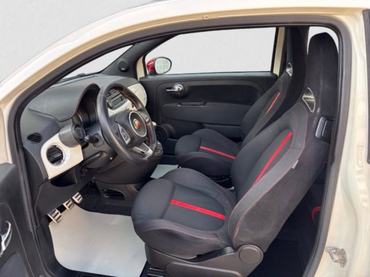 Abarth 500 1.4 Turbo T-Jet (10)
