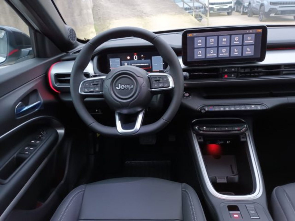 Jeep Avenger 1.2 turbo Summit fwd 100cv (11)
