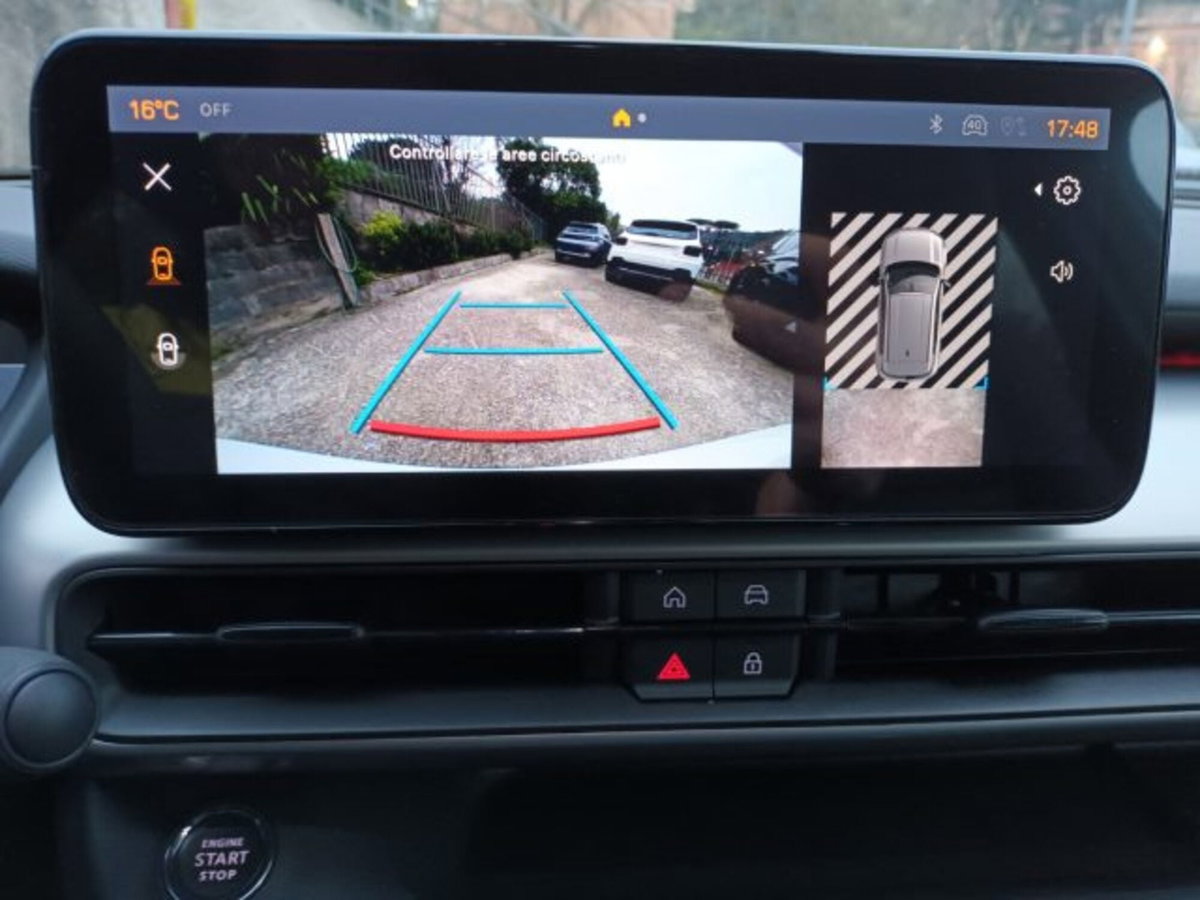 Jeep Avenger 1.2 turbo Summit fwd 100cv (13)