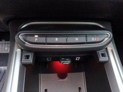 Jeep Avenger 1.2 turbo Summit fwd 100cv (14)