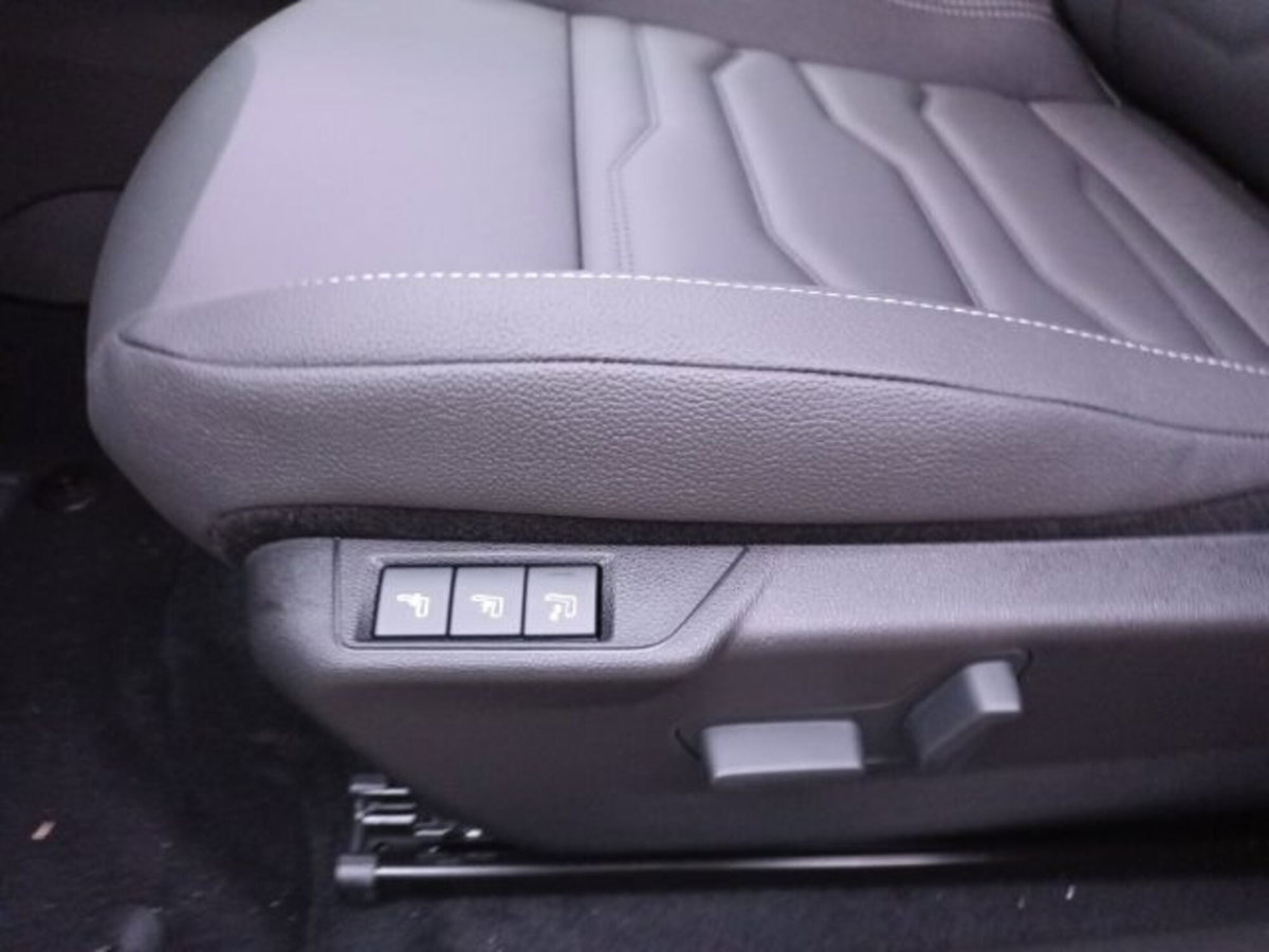 Jeep Avenger 1.2 turbo Summit fwd 100cv (15)