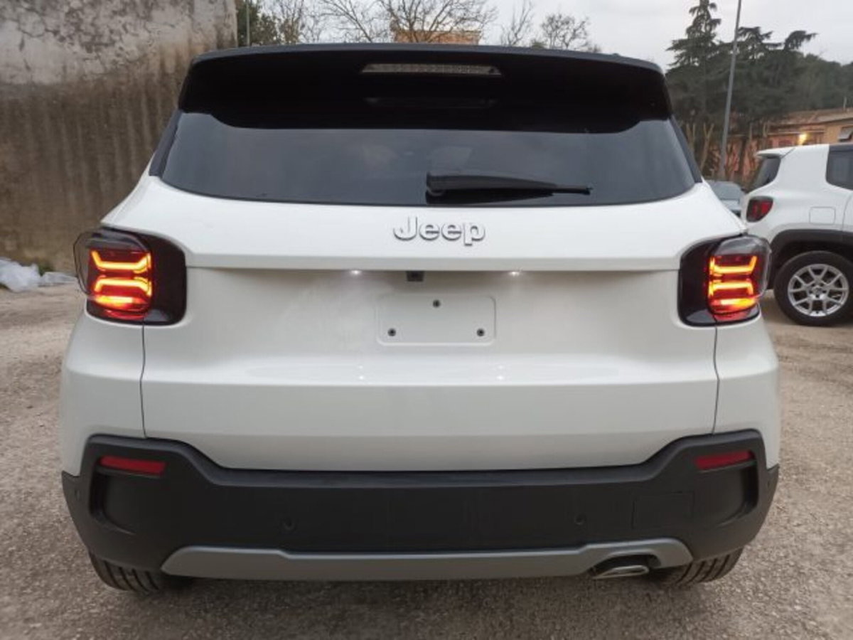 Jeep Avenger 1.2 turbo Summit fwd 100cv (5)