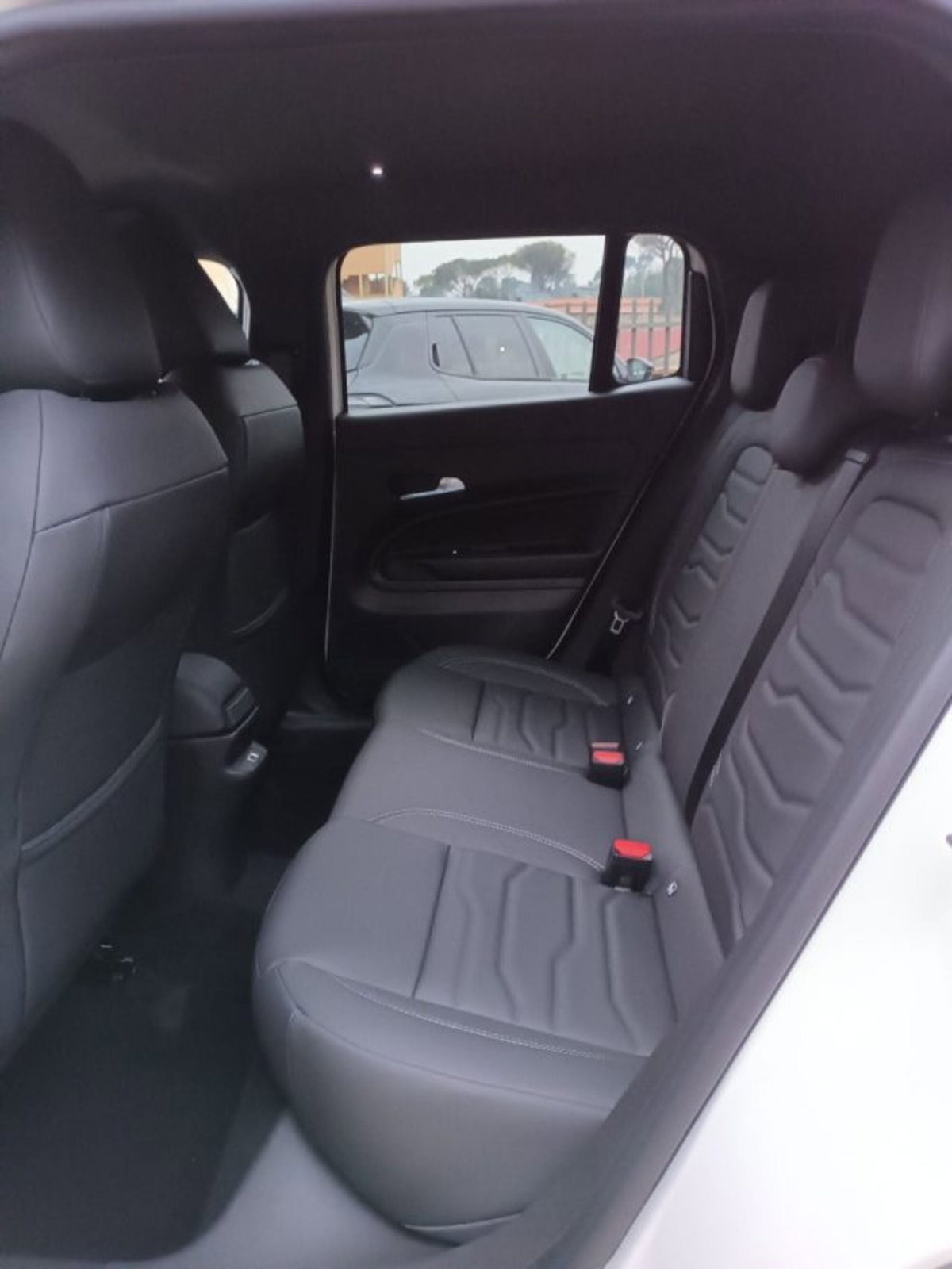 Jeep Avenger 1.2 turbo Summit fwd 100cv (8)