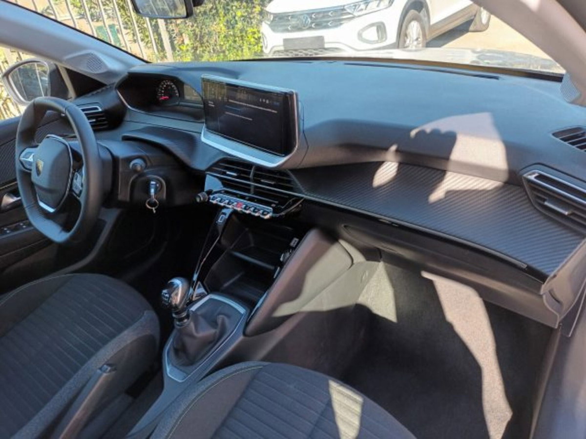Peugeot 208 1.2 puretech Active s&s 100cv (9)