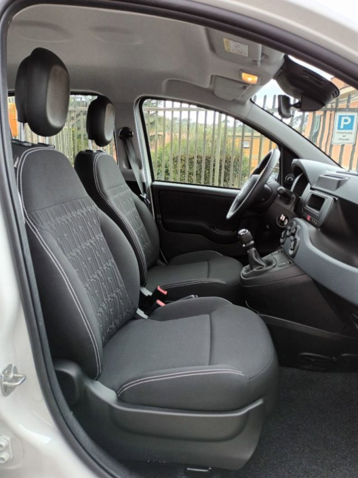 Fiat Panda 1.0 firefly hybrid s&s 70cv (8)