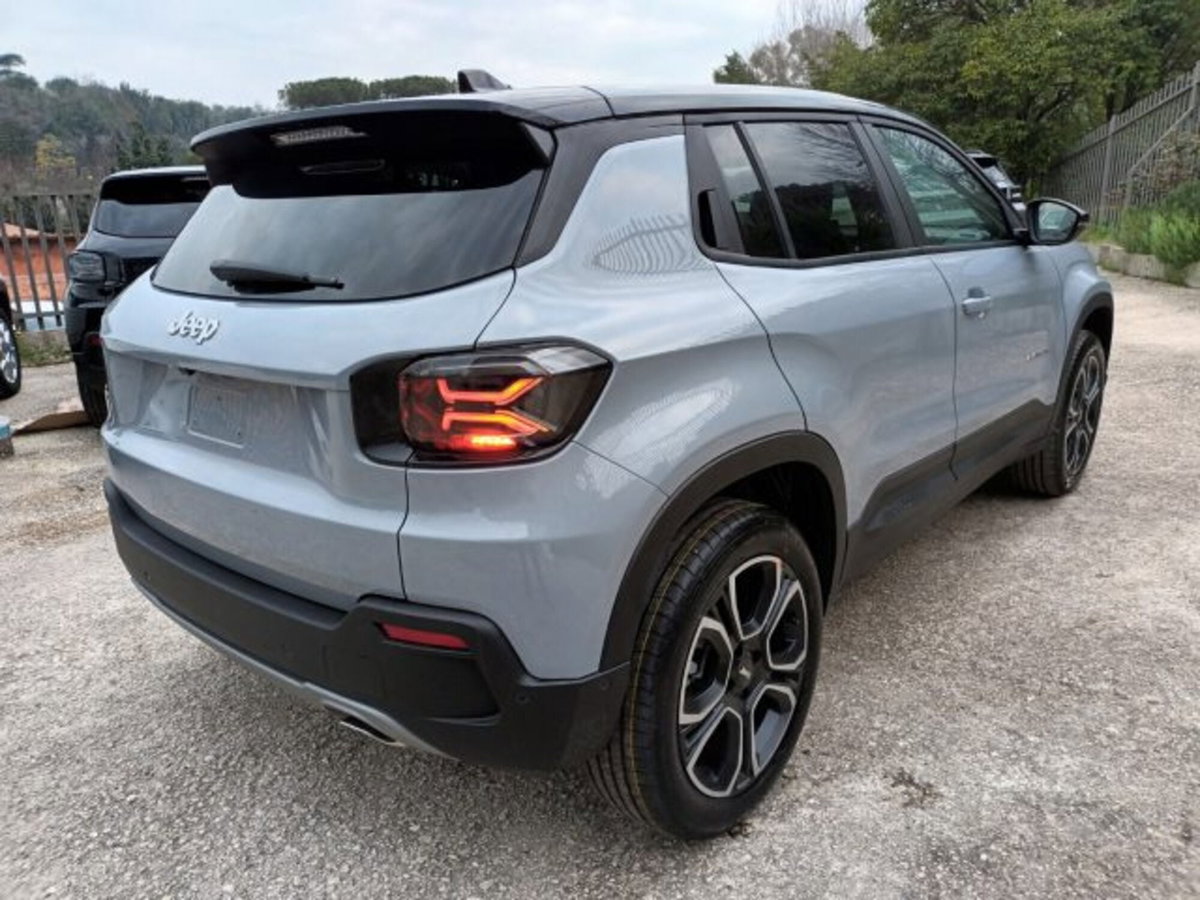 Jeep Avenger 1.2 turbo Summit fwd 100cv (6)
