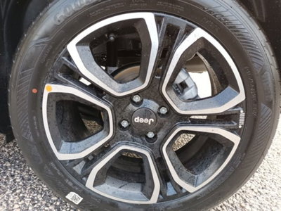 Jeep Avenger 1.2 turbo Summit fwd 100cv (16)
