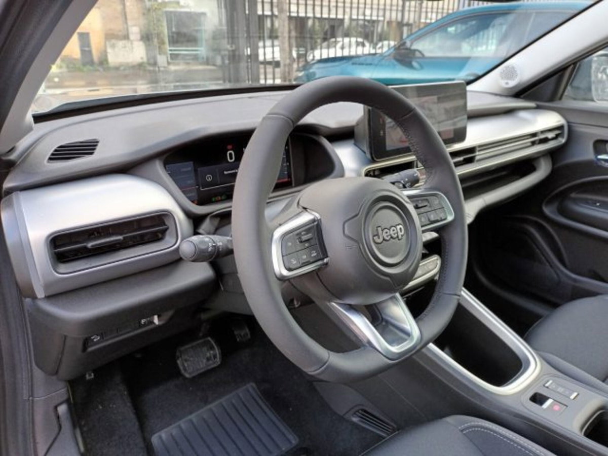 Jeep Avenger 1.2 turbo Summit fwd 100cv (8)