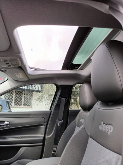 Jeep Avenger 1.2 turbo Summit fwd 100cv (14)