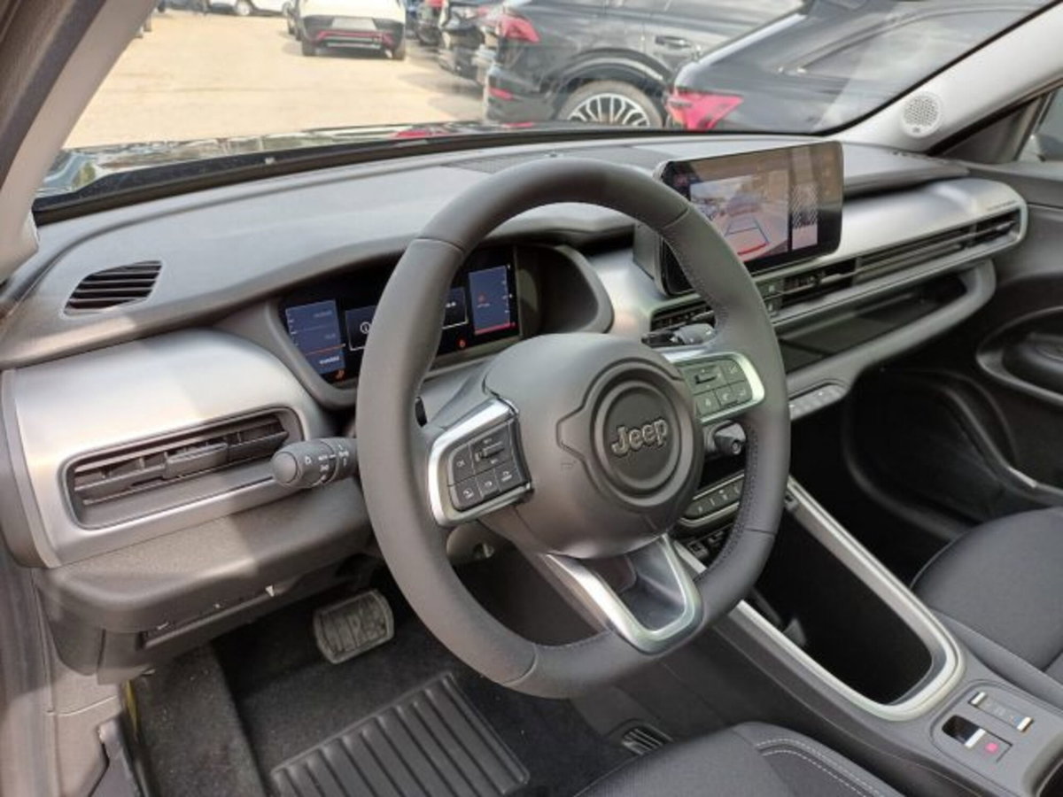 Jeep Avenger 1.2 turbo Summit fwd 100cv (8)