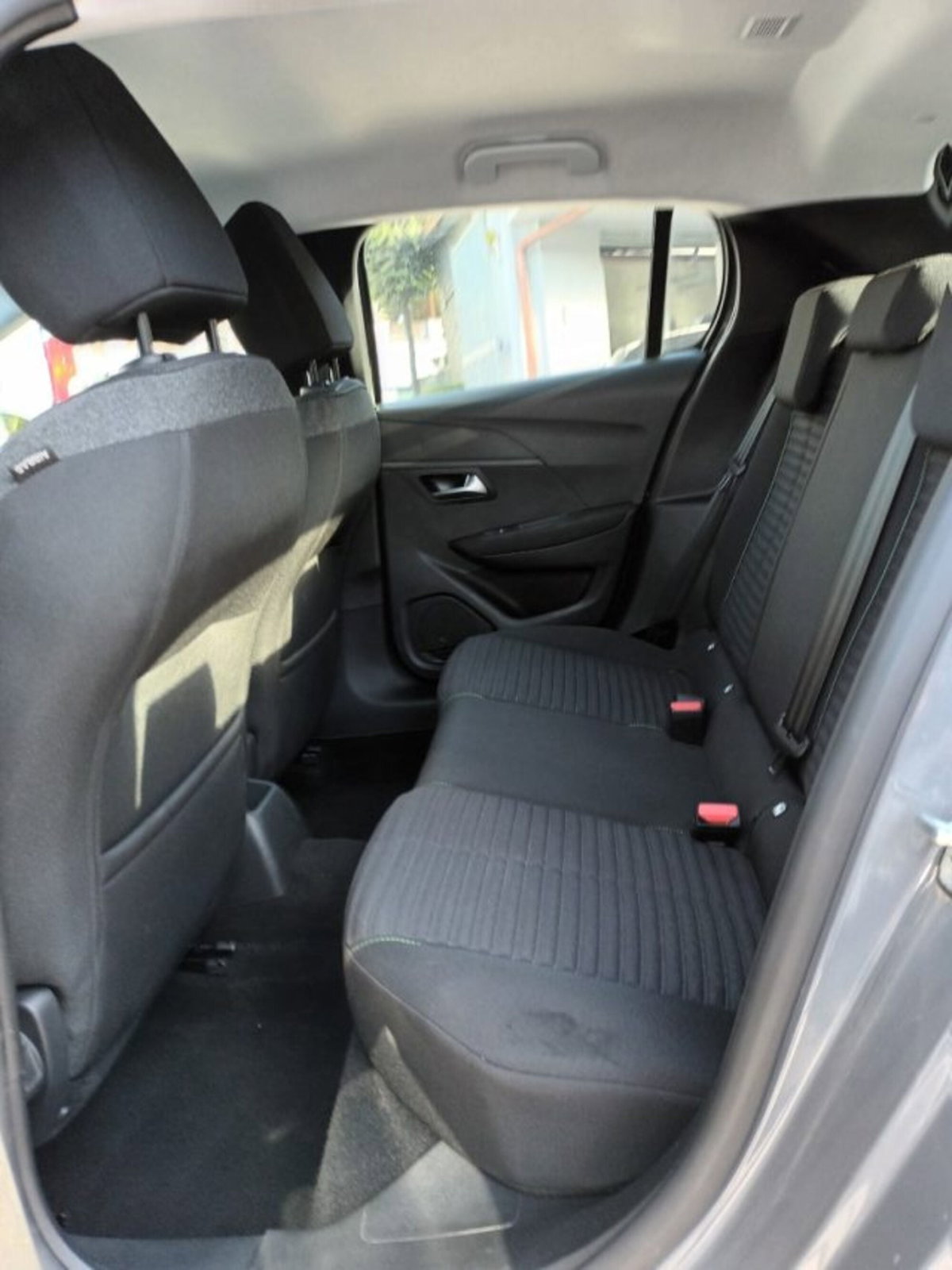 Peugeot 208 1.2 puretech Active s&s 100cv (6)