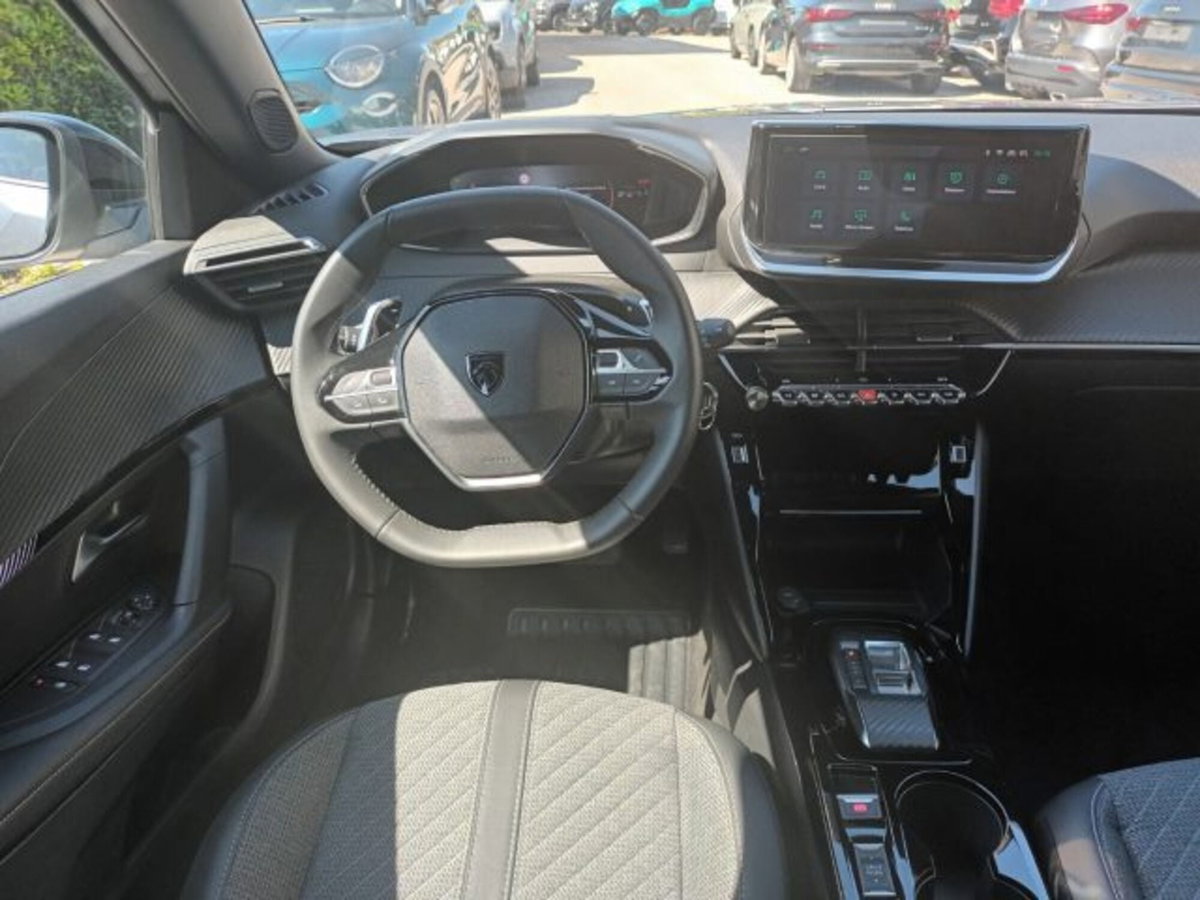 Peugeot 2008 PureTech 130 S&S EAT8 Allure Pack (11)