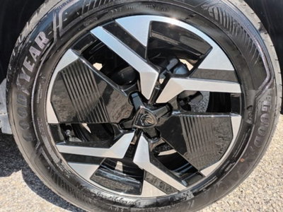 Peugeot 2008 PureTech 130 S&S EAT8 Allure Pack (15)