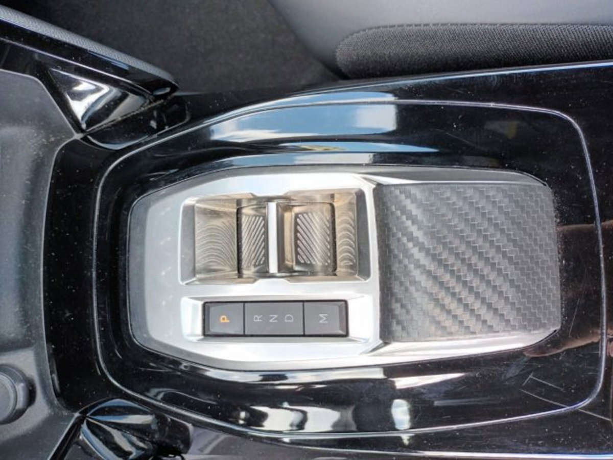 Peugeot 2008 PureTech 130 S&S EAT8 Allure Pack (12)