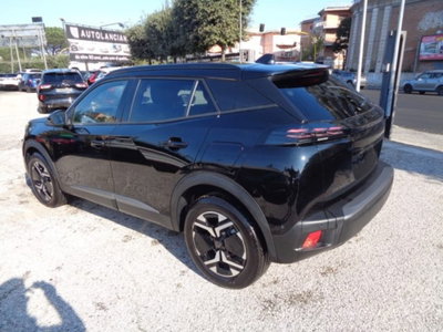 Peugeot 2008 PureTech 100 S&S Allure (3)