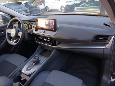 Nissan Qashqai 1.3 mhev N-Connecta 2wd 158cv (10)