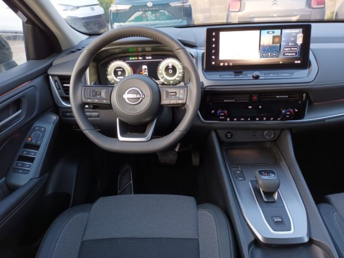 Nissan Qashqai 1.3 mhev N-Connecta 2wd 158cv (12)