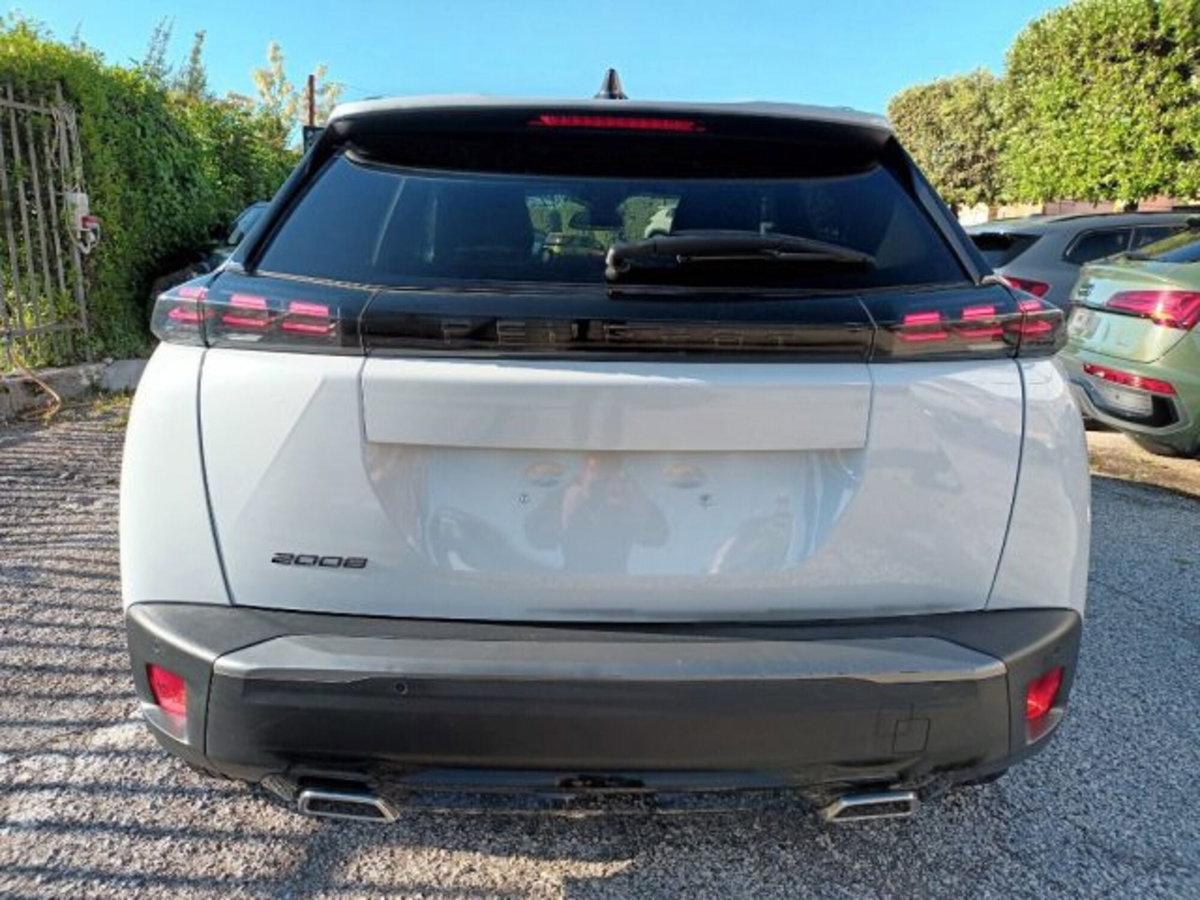 Peugeot 2008 1.2 puretech Allure s&s 130cv eat8 (5)