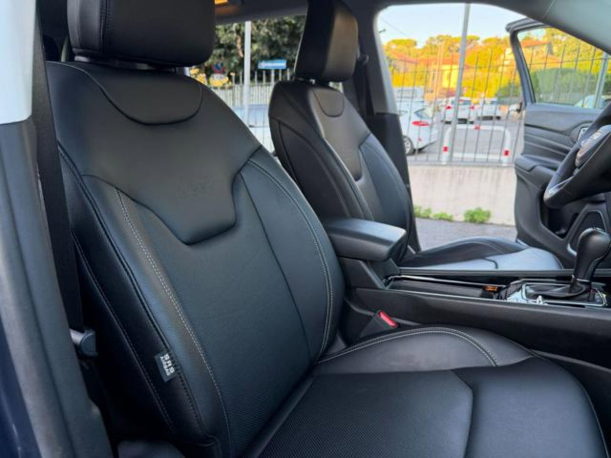 Jeep Compass 1.3 T4 240CV PHEV AT6 4xe Upland (8)