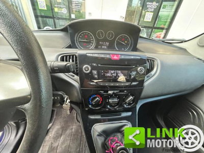 Lancia Ypsilon 1.2 69 CV 5 porte Elefantino (12)