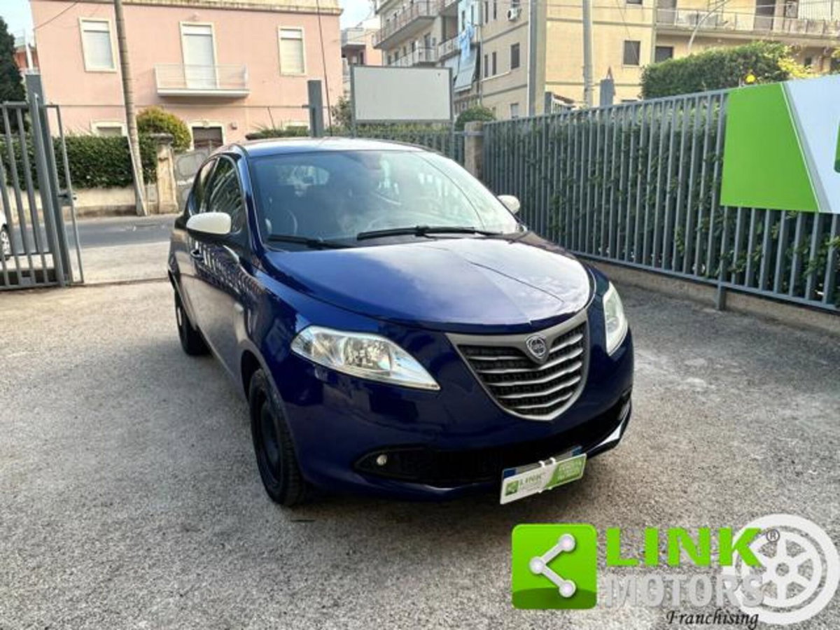 Lancia Ypsilon 1.2 69 CV 5 porte Elefantino (5)