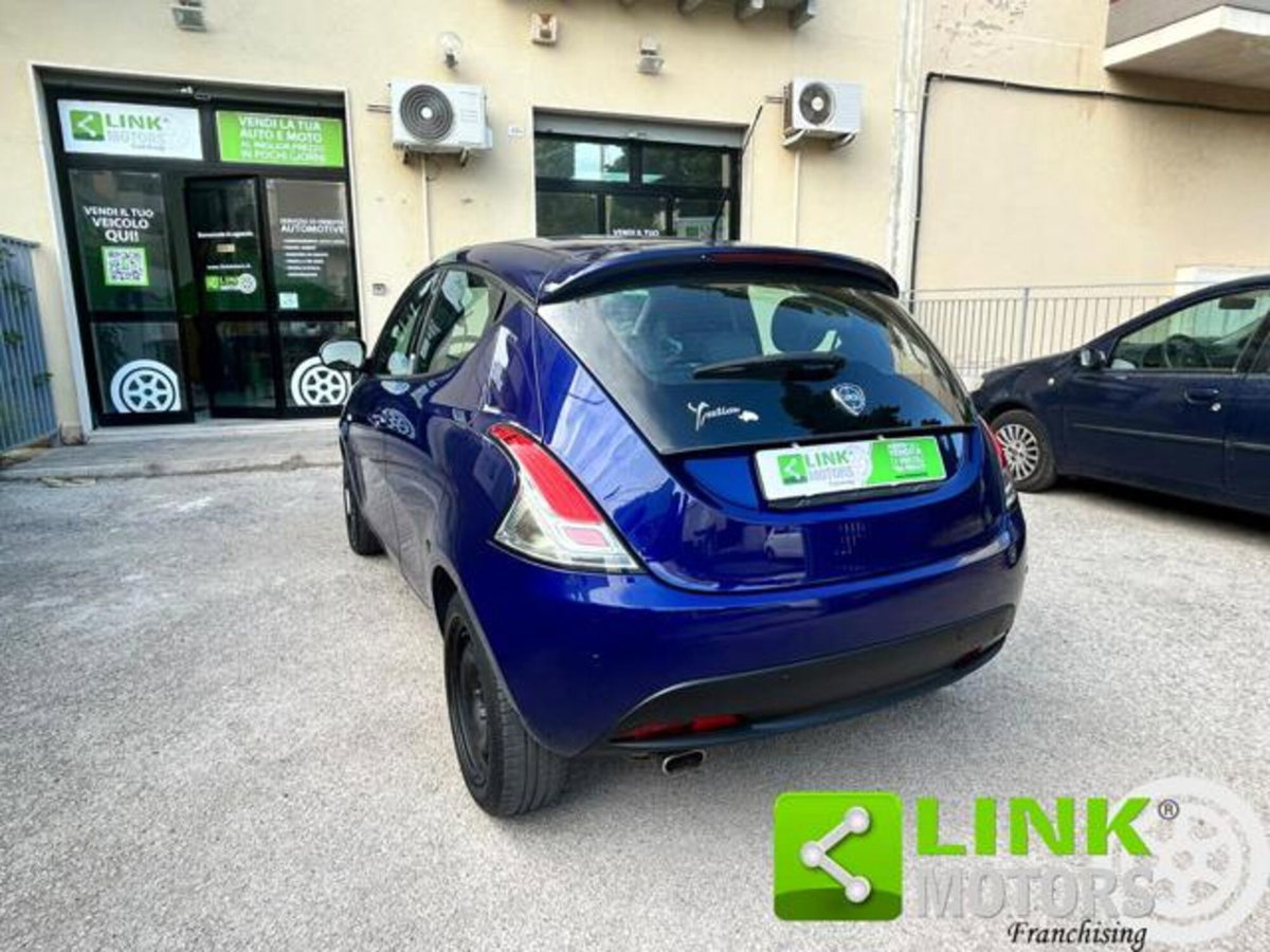 Lancia Ypsilon 1.2 69 CV 5 porte Elefantino (7)