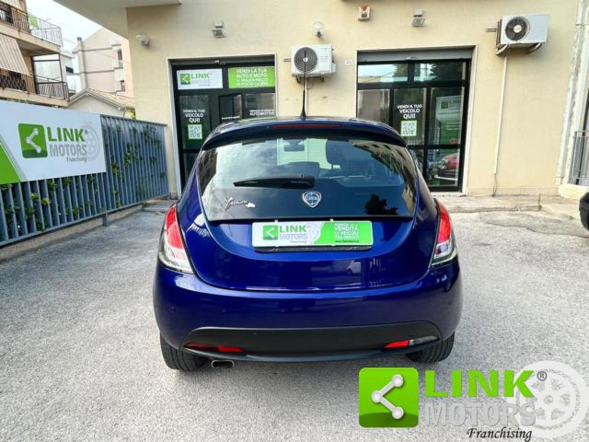 Lancia Ypsilon 1.2 69 CV 5 porte Elefantino (9)
