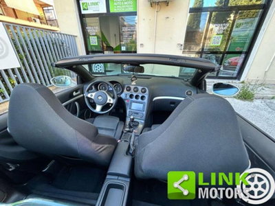 Alfa Romeo Spider 2.4 JTDm 210CV (18)