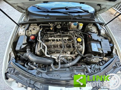 Alfa Romeo Spider 2.4 JTDm 210CV (20)