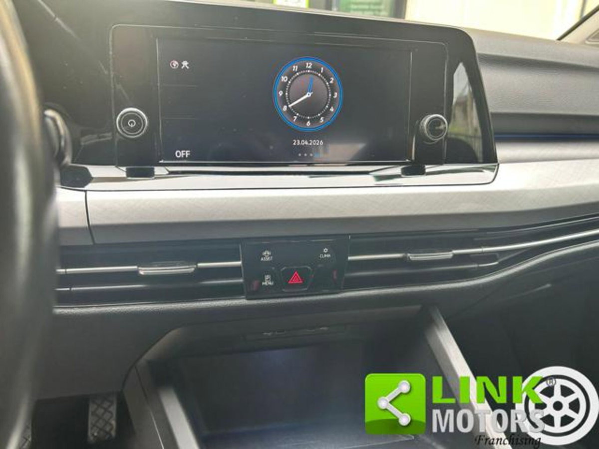 Volkswagen Golf 2.0 tdi Life 115cv (15)