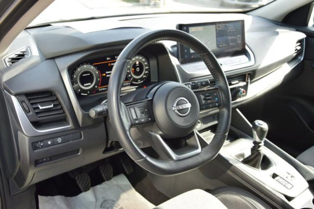 Nissan Qashqai 1.3 mhev N-Connecta 2wd 140cv (13)