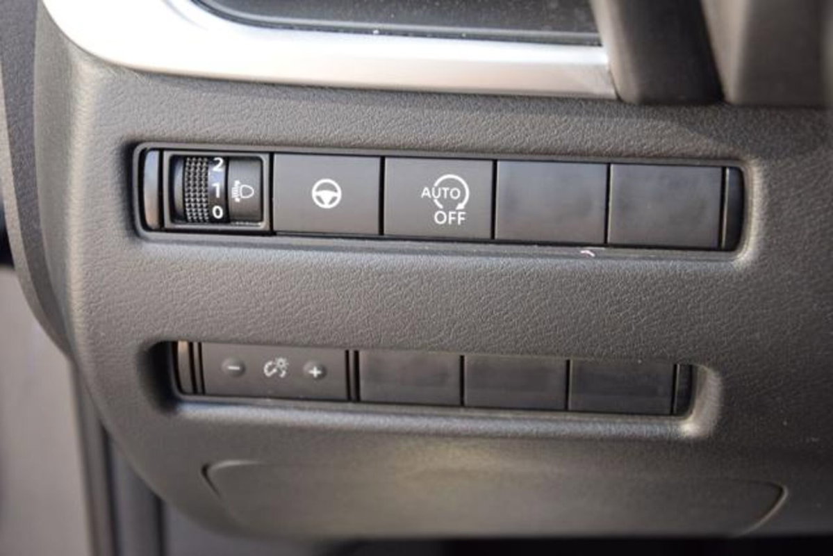 Nissan Qashqai 1.3 mhev N-Connecta 2wd 140cv (17)