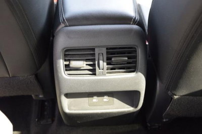 Nissan Qashqai 1.3 mhev N-Connecta 2wd 140cv (9)