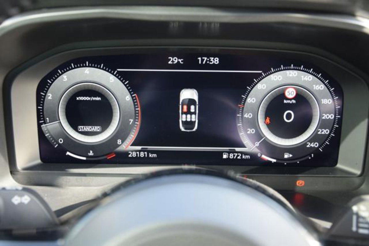 Nissan Qashqai 1.3 mhev N-Connecta 2wd 140cv (17)