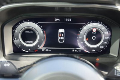 Nissan Qashqai 1.3 mhev N-Connecta 2wd 140cv (17)
