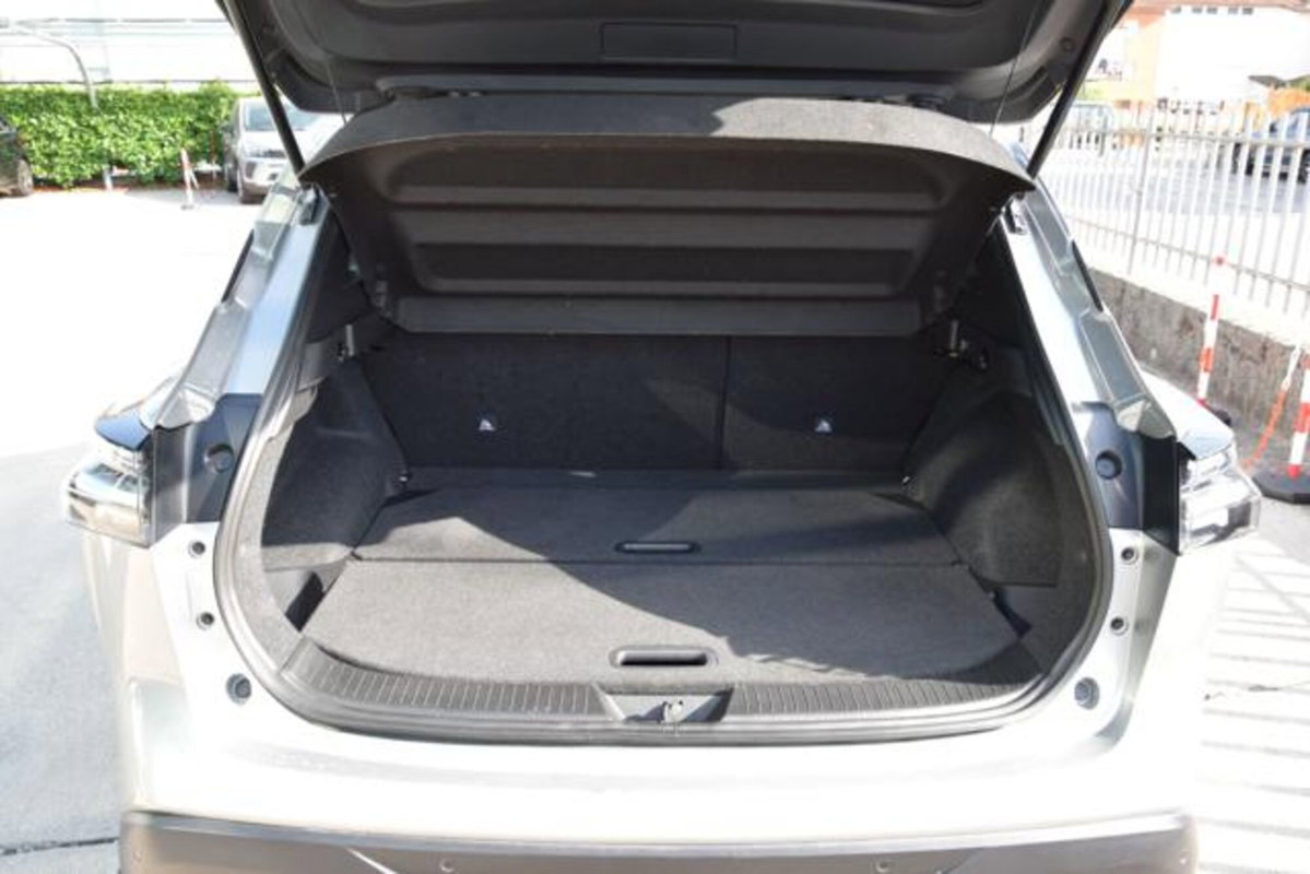 Nissan Qashqai 1.3 mhev N-Connecta 2wd 140cv (7)