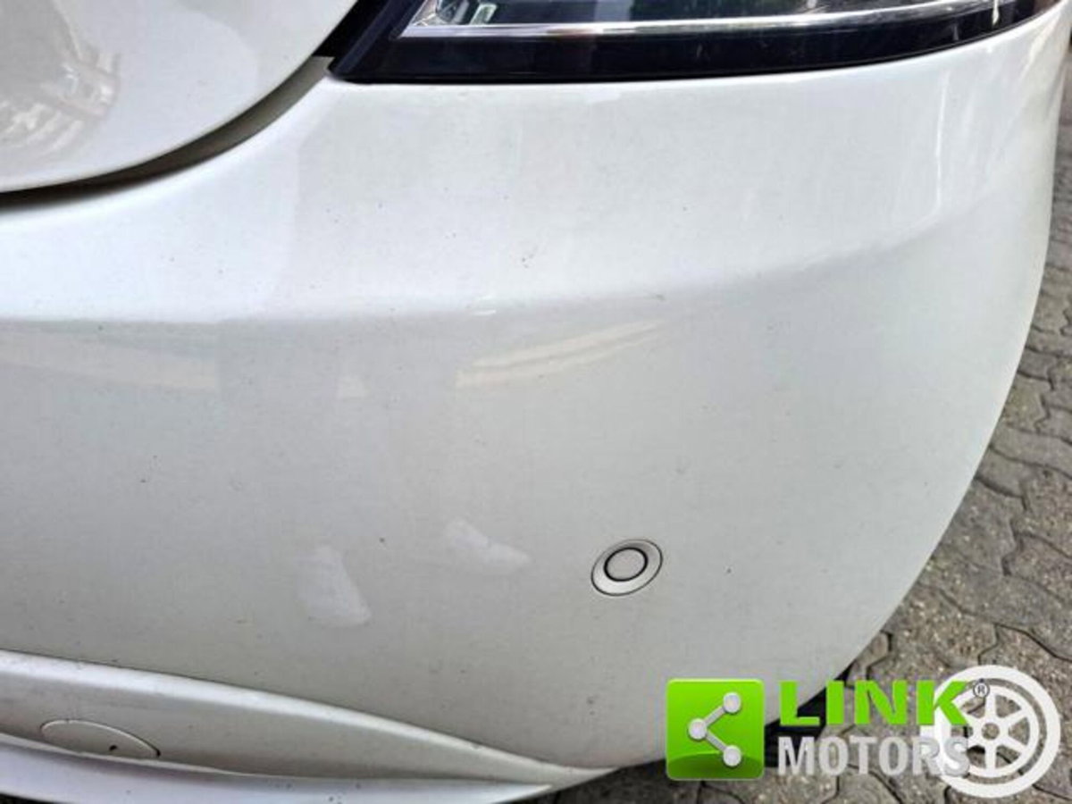 Lancia Ypsilon 1.2 69 CV 5 porte GPL Ecochic Elefantino Blu (10)