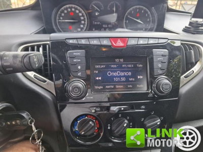 Lancia Ypsilon 1.2 69 CV 5 porte GPL Ecochic Elefantino Blu (5)