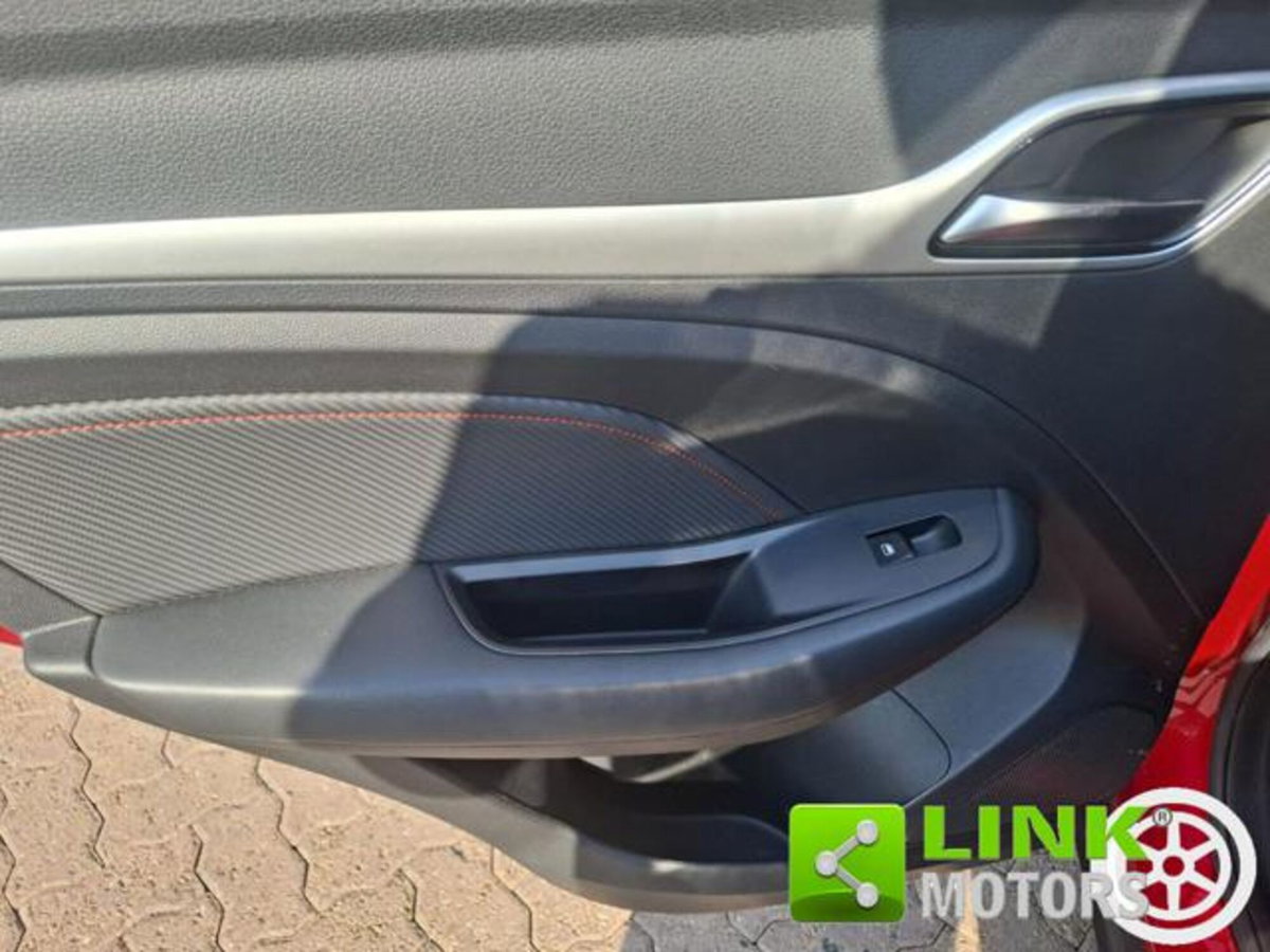 Mg ZS ZS 1.5 Luxury (16)
